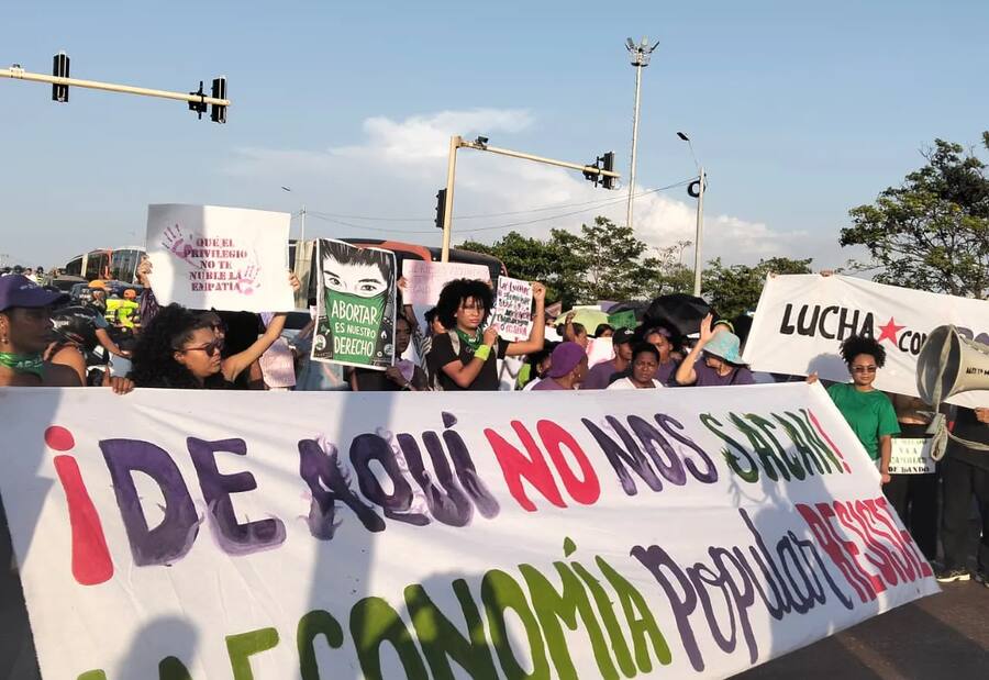Día de la Mujer 2026: realizan marcha en el Centro Histórico de Cartagena