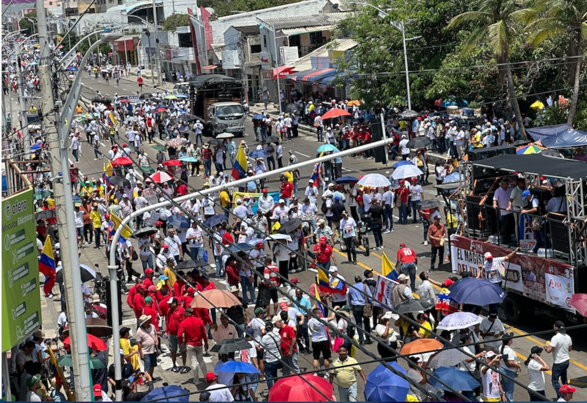 Las autoridades reportaron total tranquilidad durante la marcha por el Día Internacional del Trabajo que se cumplió este viernes 1 de mayo en Barranquilla.//El Universal.