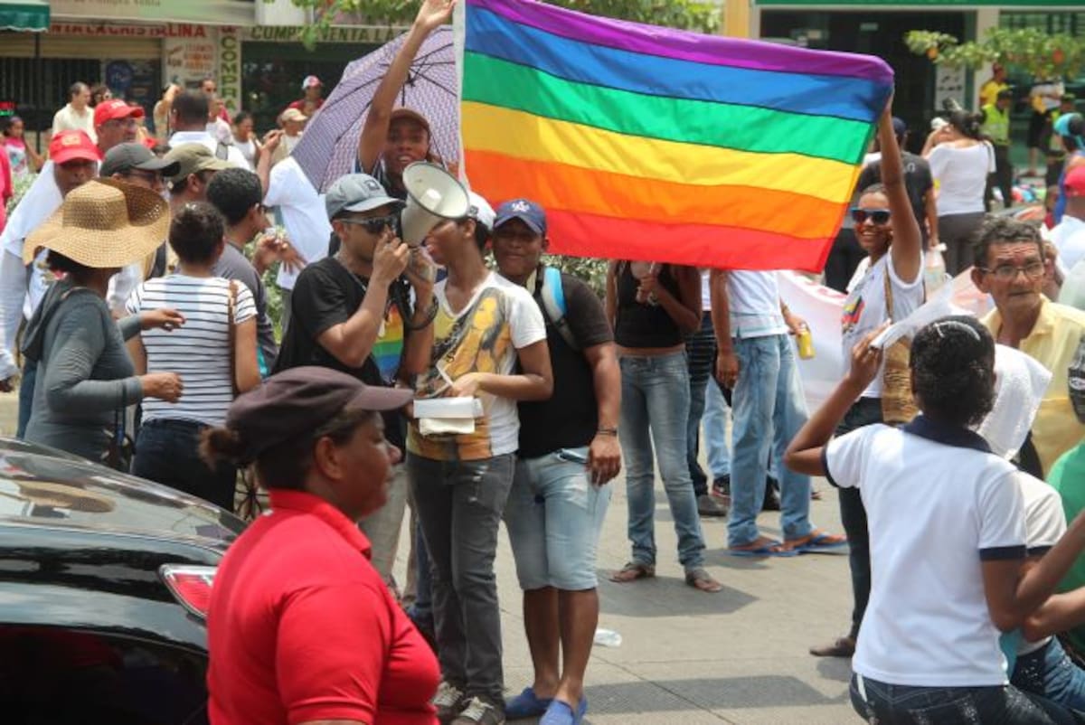 La comunidad LGBTI, también se unió a la marcha del Día del Trabajo. Monica Casilla /eluniversal.com.co