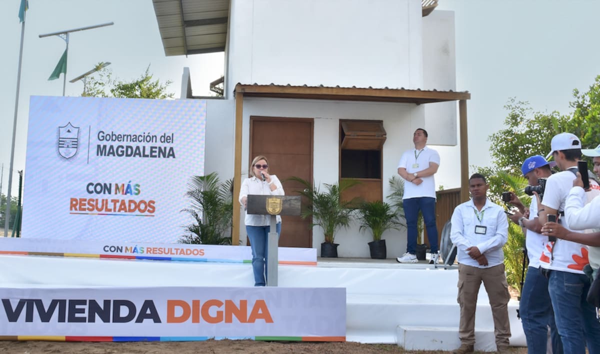 La mandataria de los magdalenenses Margarita Guerra, sostiene que con la doble calzada, el Magdalena se consolida como un territorio moderno, multimodal y líder en competitividad nacional.//Cortesía R. Rodríguez.