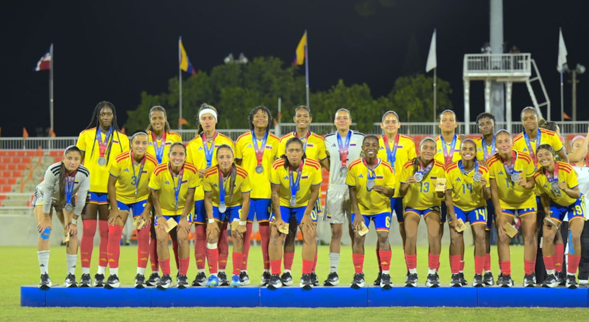 María Alejandra Baldovino consiguió medalla de plata como integrante del fútbol femenino de Colombia.//Cortesía Indeportes Atlántico.