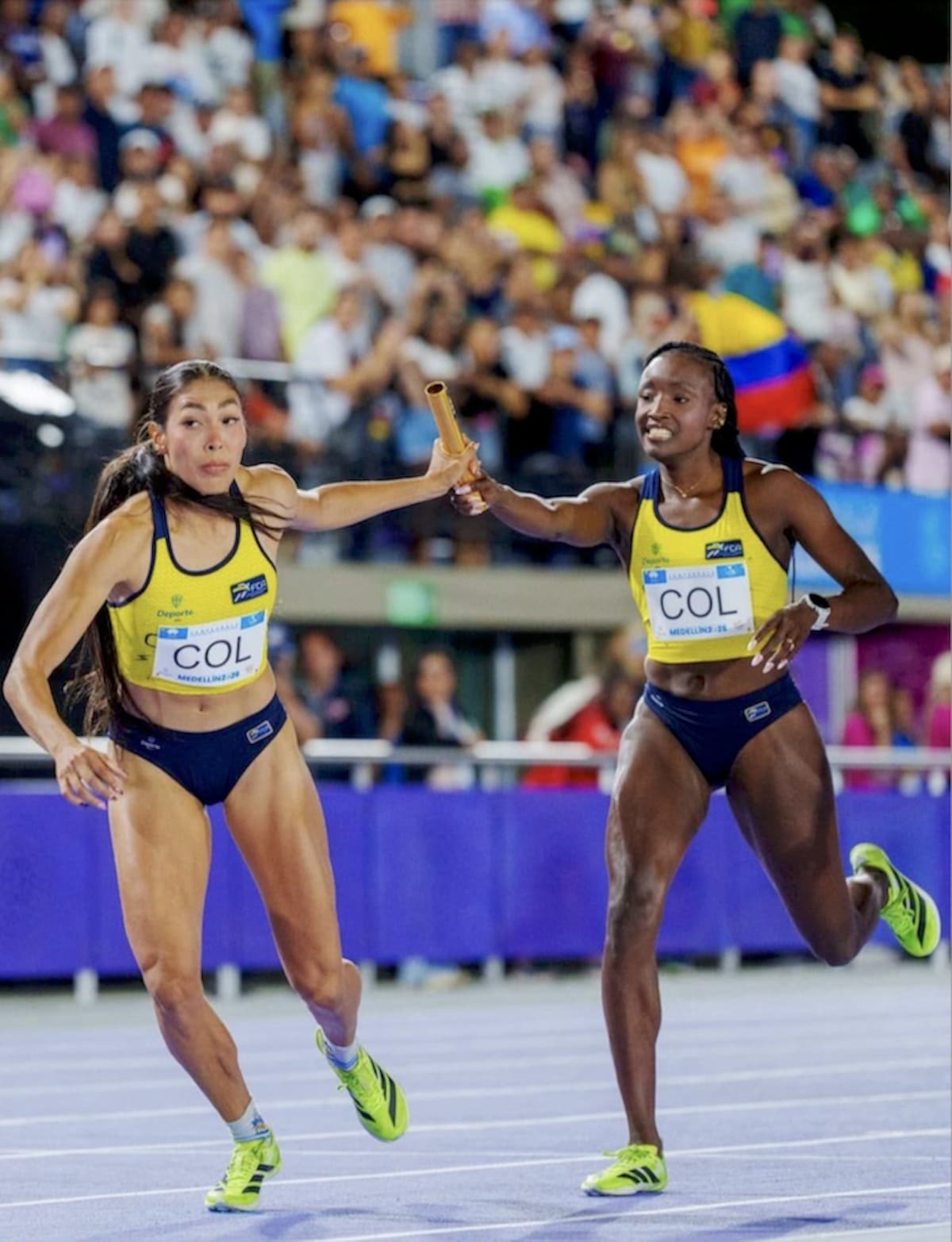 María Alejandra Rocha (izquierda), hace parte del programa Atleta Apoyado de la Gobernación del Atlántico, a través de Indeportes, que continúa consolidando al departamento como una de las principales canteras del atletismo colombiano.//Cortesía Indeportes Atlántico.