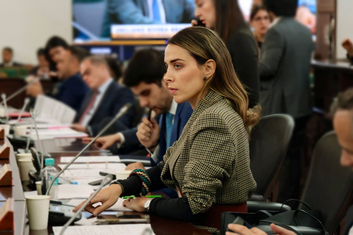 La senadora del Centro Democrático, María Clara Posada, habló de otro proyecto que pretende eliminar la tasa de usura como una de las medidas para combatir el llamado ‘gota a gota’. // Foto: Prensa María Clara Posada.