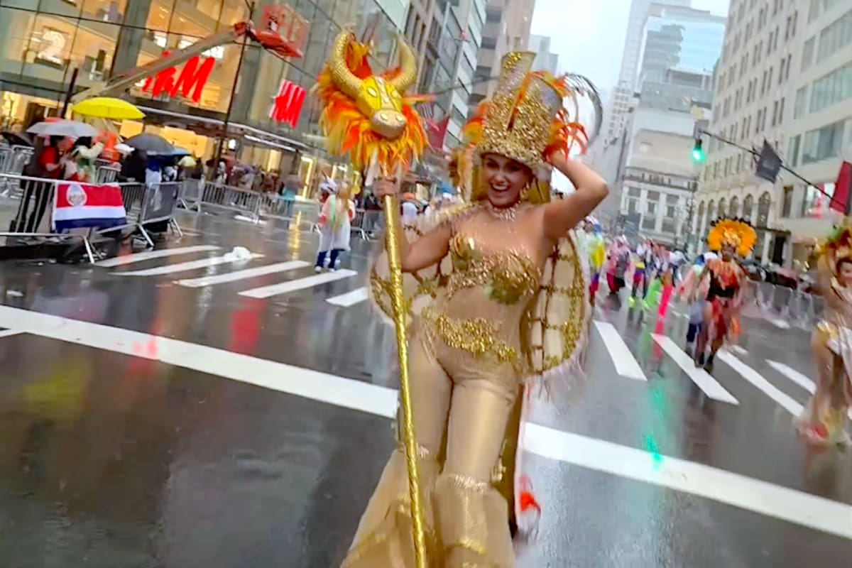 Reina del Carnaval de la 44 llevó la fuerza del Congo al Desfile de la Hispanidad de Nueva York