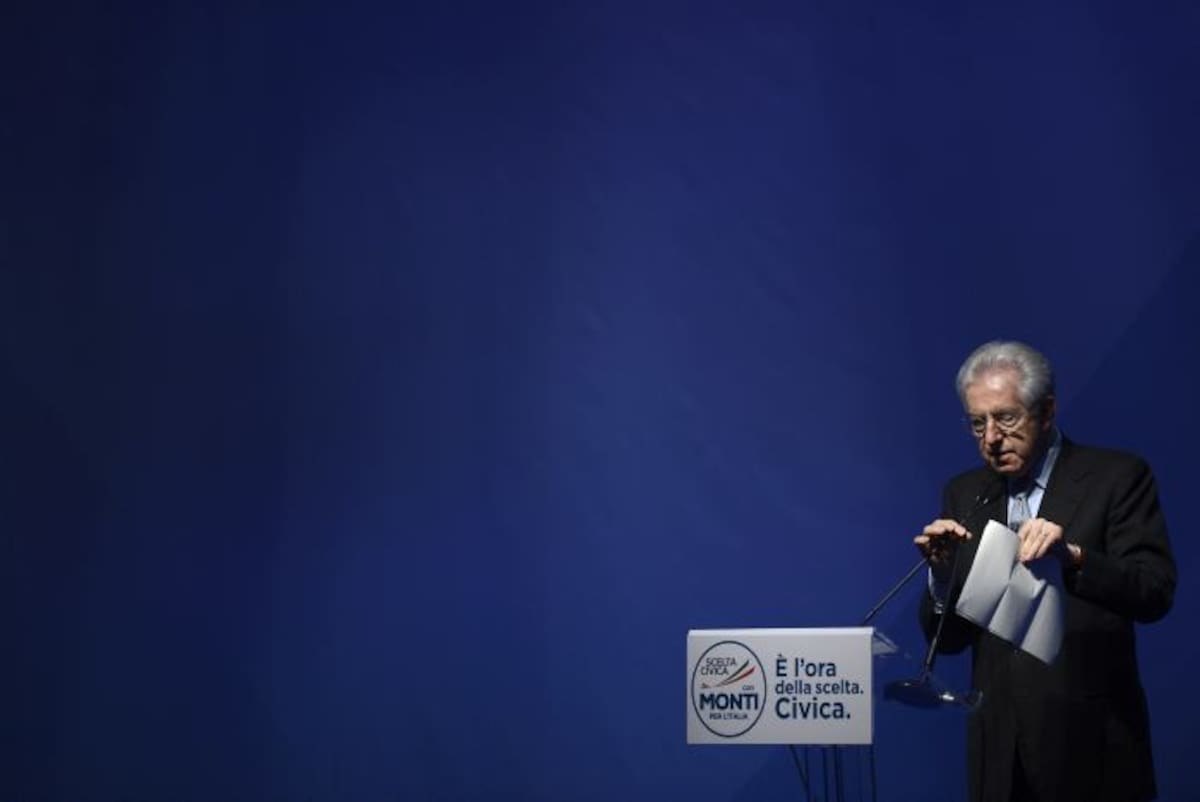 Los analistas estiman posible una alianza entre Bersani y la coalición centrista del presidente del Consejo saliente, Mario Monti. AFP FILIPPO MONTEFORTE