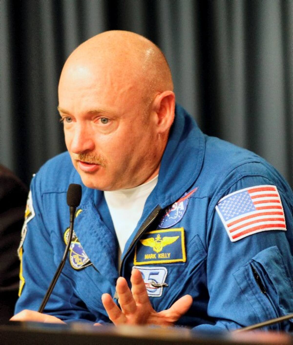 Mark Kelly, comandante del transbordador espacial. AP