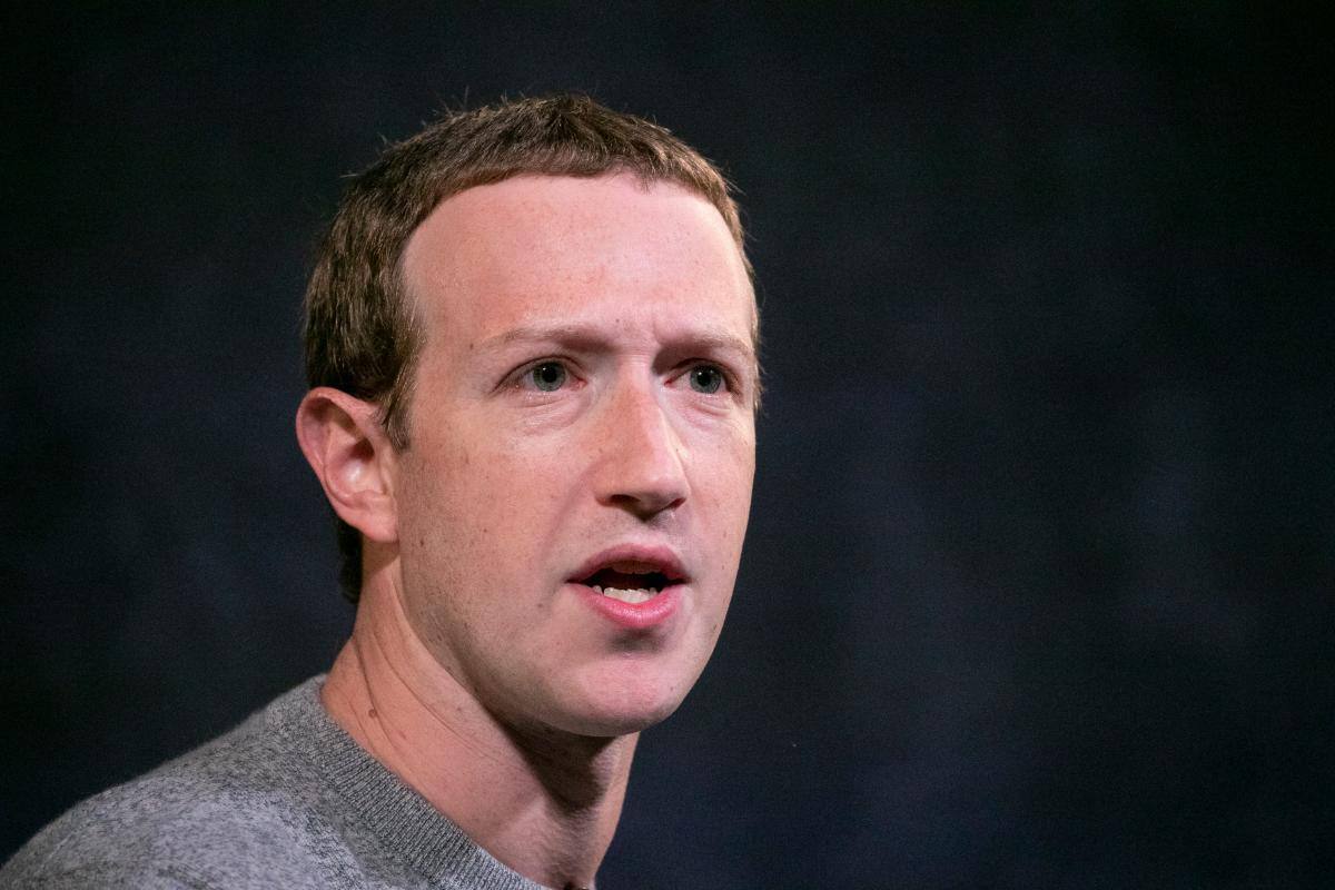 Empleados de Facebook se rebelan contra Zuckerberg