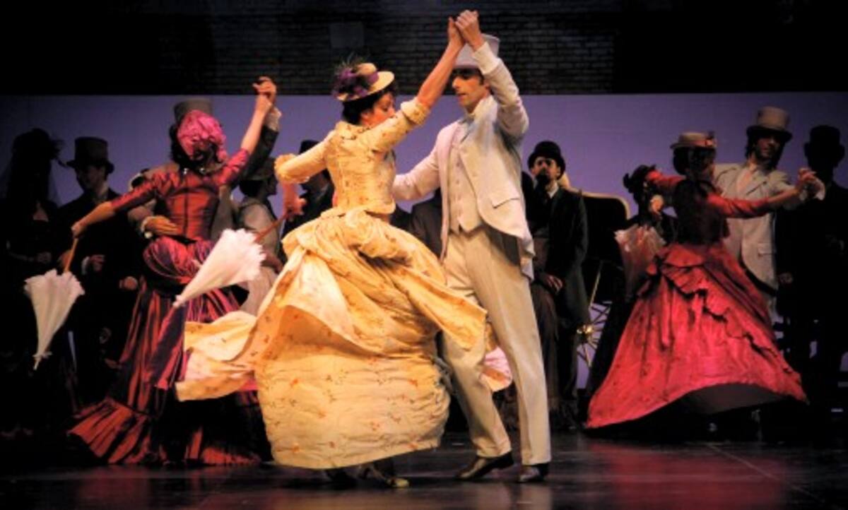 Más de 120 artistas en escena interpretando algunos de los fragmentos más populares y tradicionales de la zarzuela española, estarán en el Teatro Mayor Julio Mario Santodomingo de Bogotá en la primera temporada de Viva Madrid, una antología de Zarzuela.
Mario Franco - Colprensa
