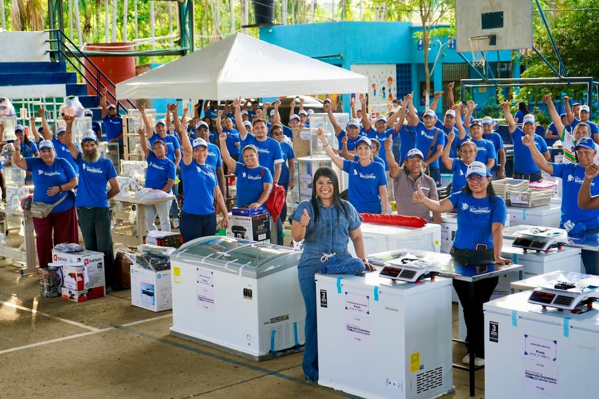 Más de 150 emprendedores reciben herramientas e insumos en San Jacinto