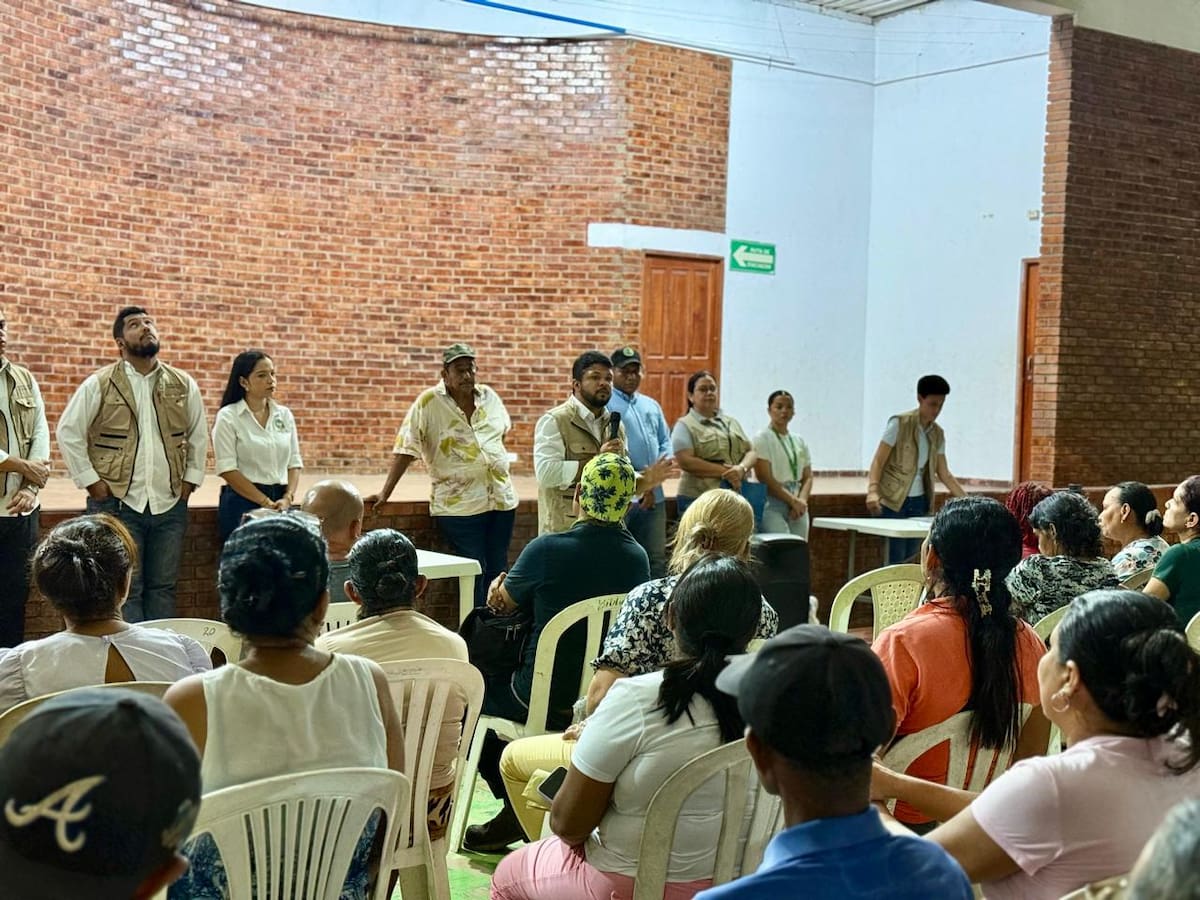Más de 800 familias de Arroz Barato inician legalización de viviendas en Cartagena. // Foto: cortesía