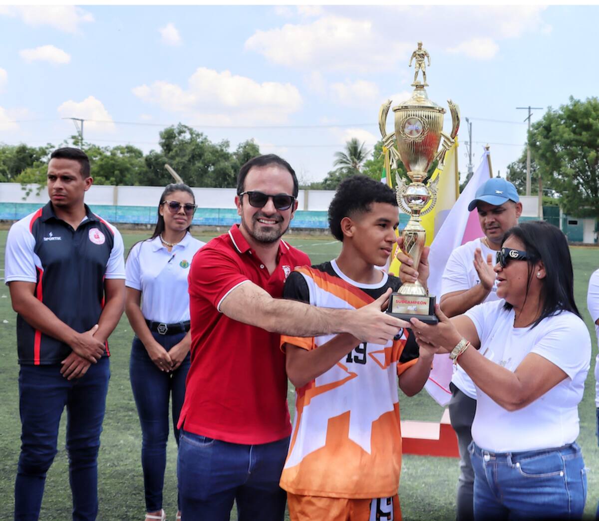 Jhoymar Charris, de Palmar de Varela, fue ás valioso y goleador del torneo.//Cortesía.