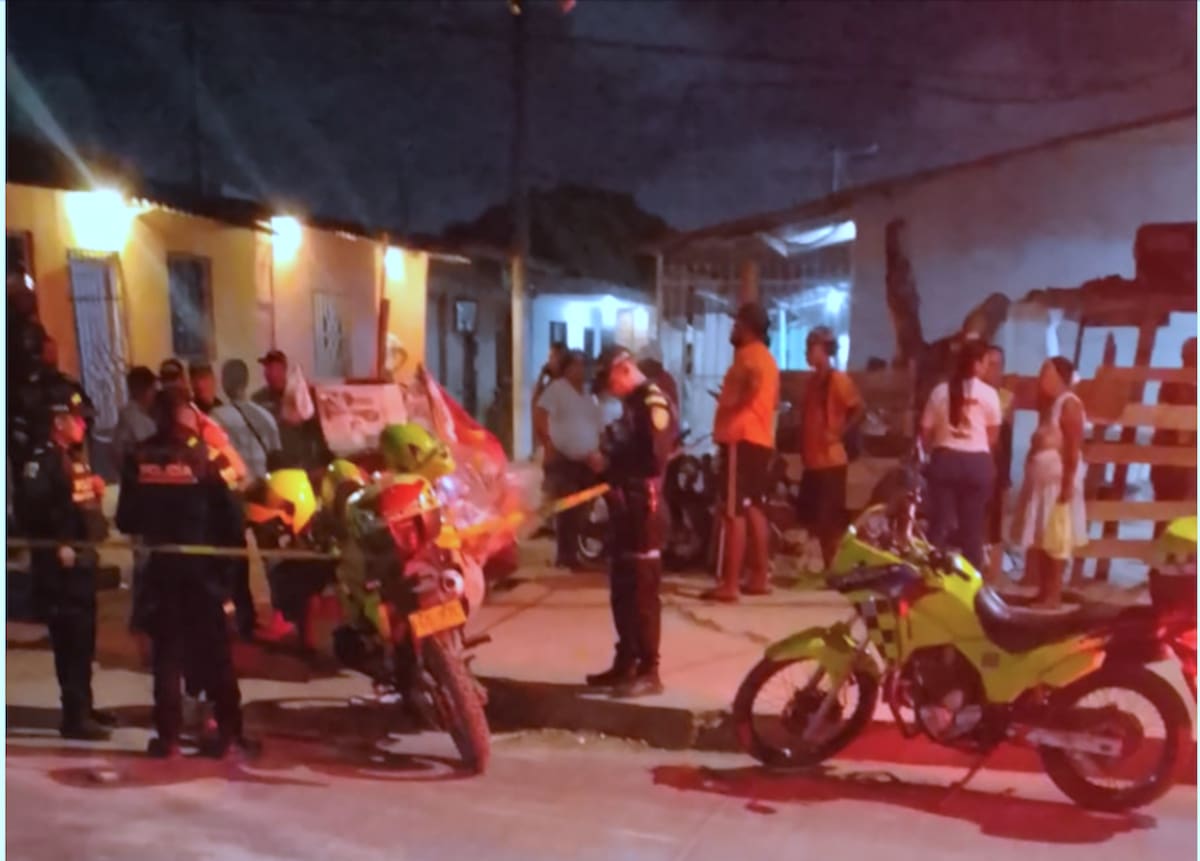 Las personas atacadas a bala en el barrio Normandía de Soledad, alcanzaron a llevarlas a un centro asistencial, pero tres de ellas llegaron sin vida.//Cortesía Red de Cooperantes.