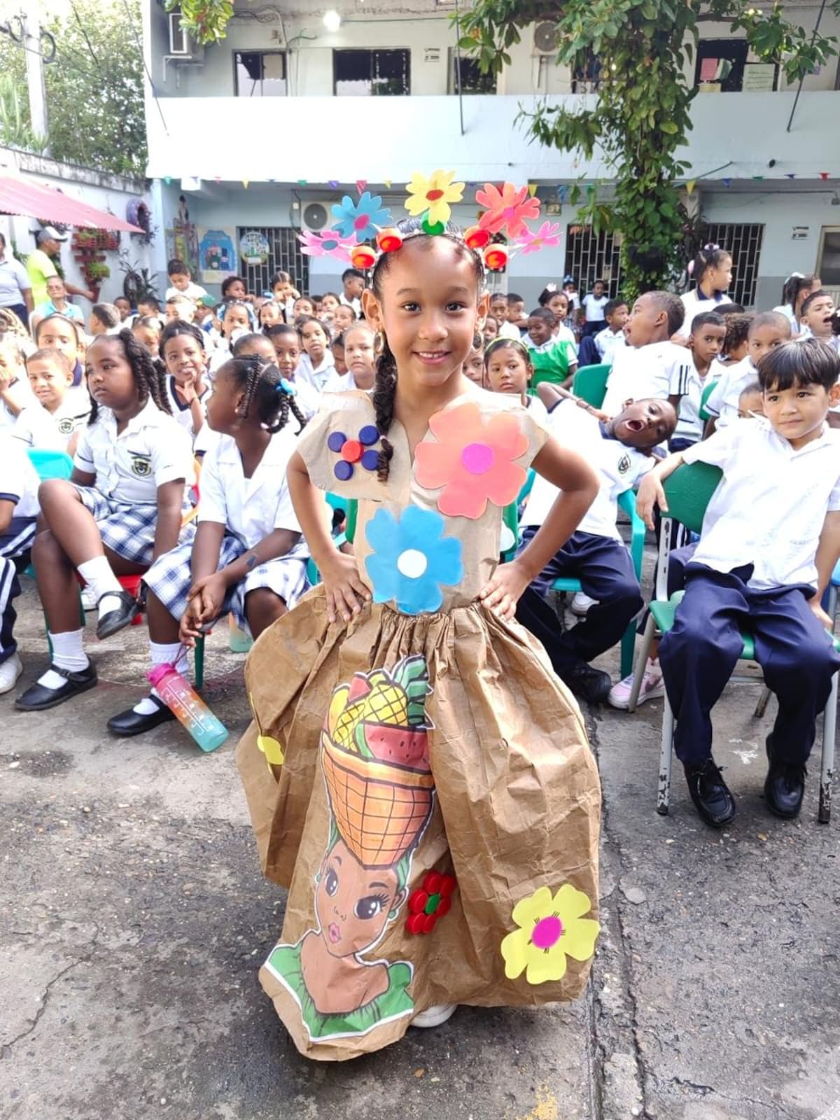 Día del Medioambiente: estudiantes exhiben arte con material reciclado. // Foto: cortesía