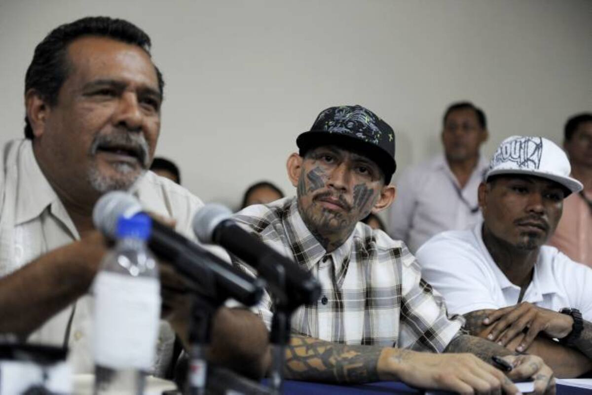 Raúl Mijango, excomandante guerrillero y mediador de la tregua. JOSÉ CABEZAS AFP
