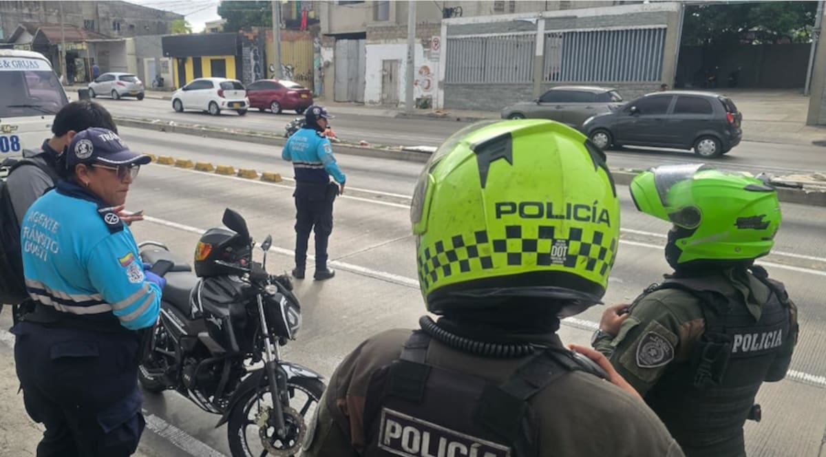 La Secretaría de Tránsito y Seguridad Vial se ubicará en los puntos de cierre vial, desvíos, zonas de seguridad y corredores institucionales definidos por esa institución.//Cortesía @TransitoBaq.