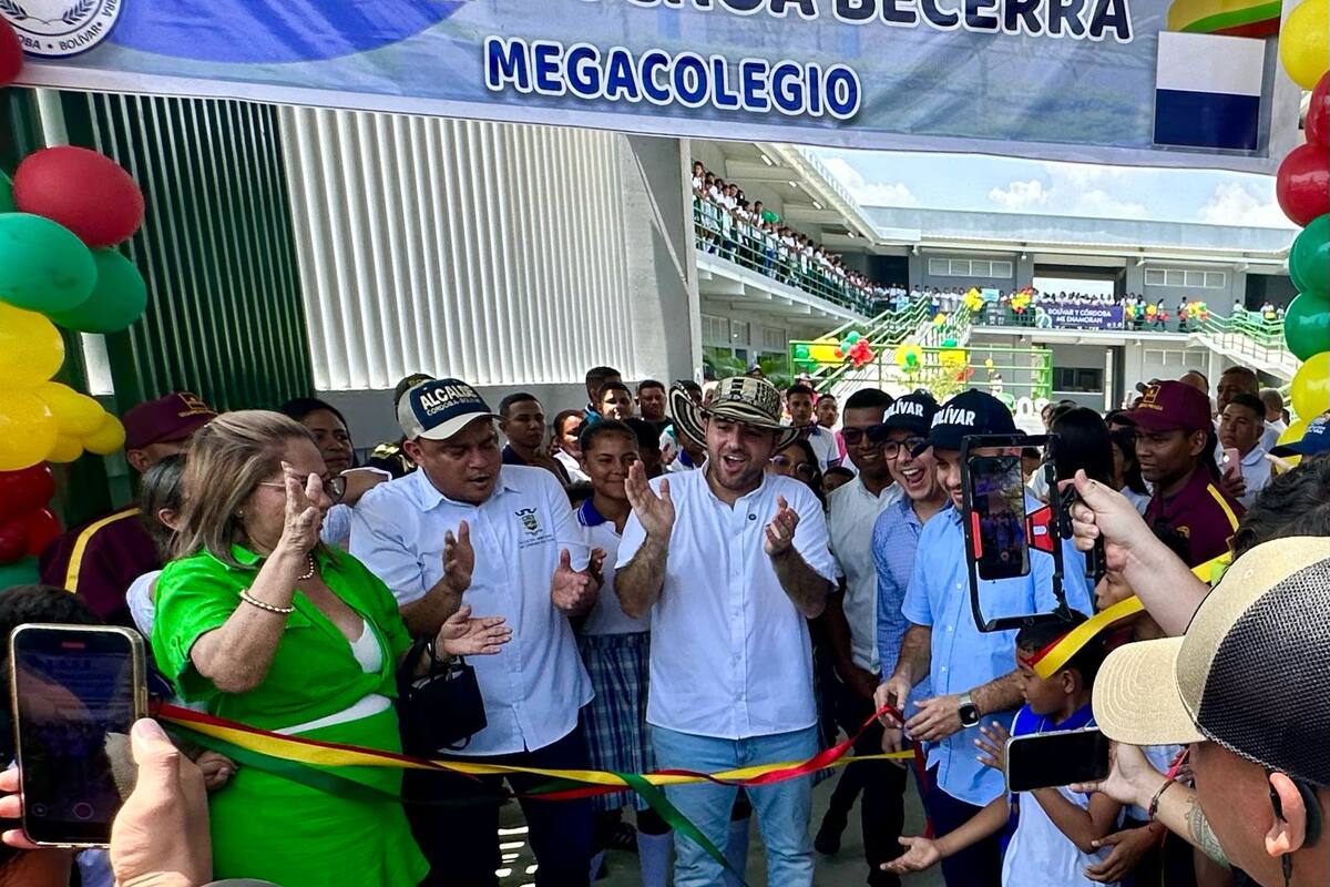 Gobernación de Bolívar inauguró megacolegio en Córdoba Tetón
