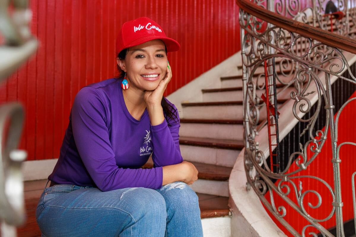 Melina Aguilar fundó 'Isla Caribe' que se encargan de realizar recorridos educativos virtuales y presenciales sobre historia, cultura y tradiciones puertorriqueñas. //Foto: Cortesía.