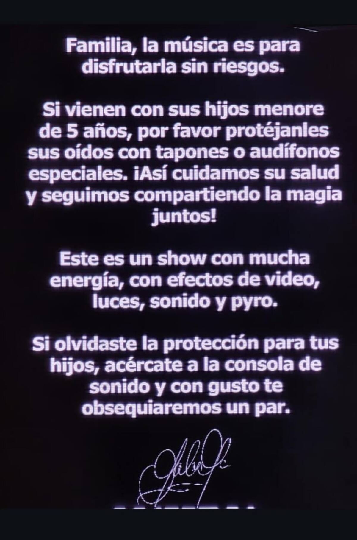 Mensaje proyectado por Maluma. // Imagen tomada de redes sociales (Captura de video)