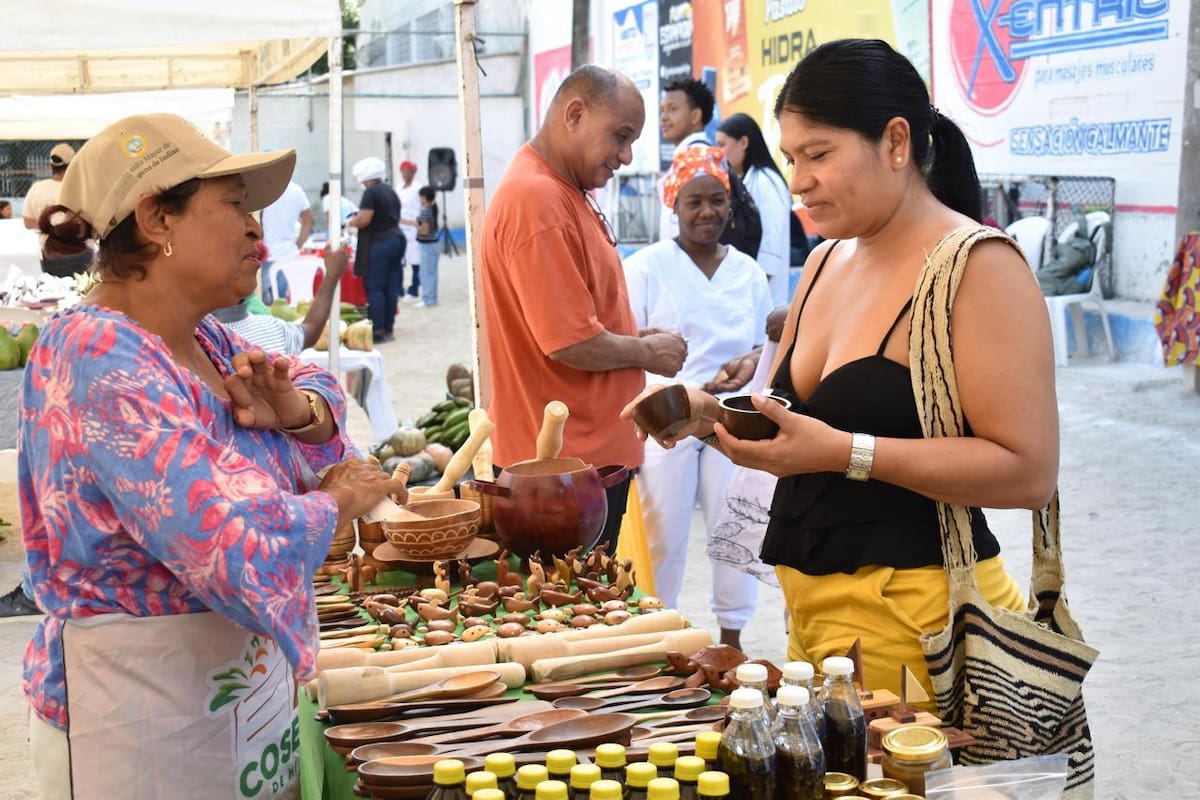 Mercado campesino llegó a Villa Sandra y Nelson Mandela