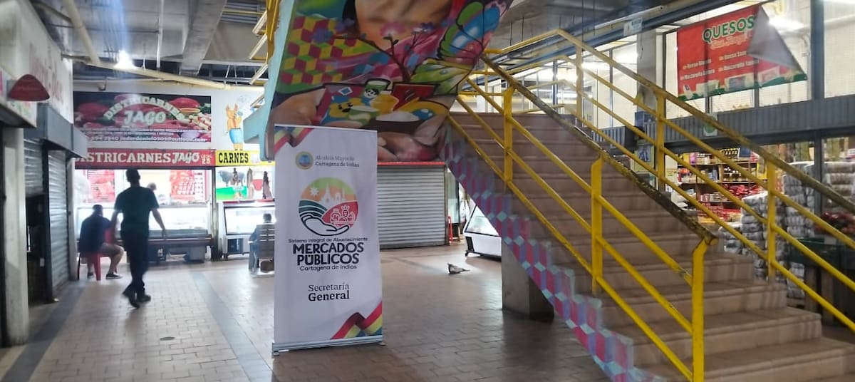 El Distrito adelanta un proceso para contratar obras de adecuación en varias instalaciones del mercado de Santa Rita. // Foto: Luis Herrán.