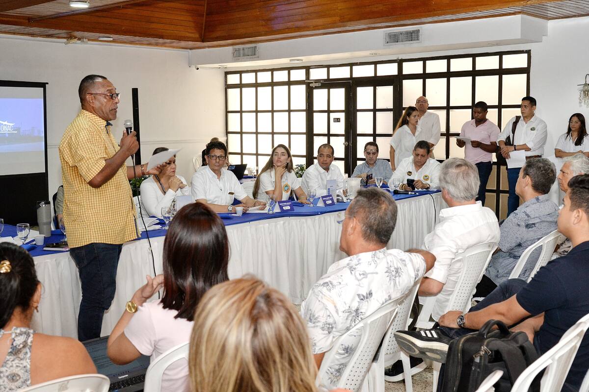 Concluye mesa sobre ampliación del aeropuerto Rafael Núñez, hay balance