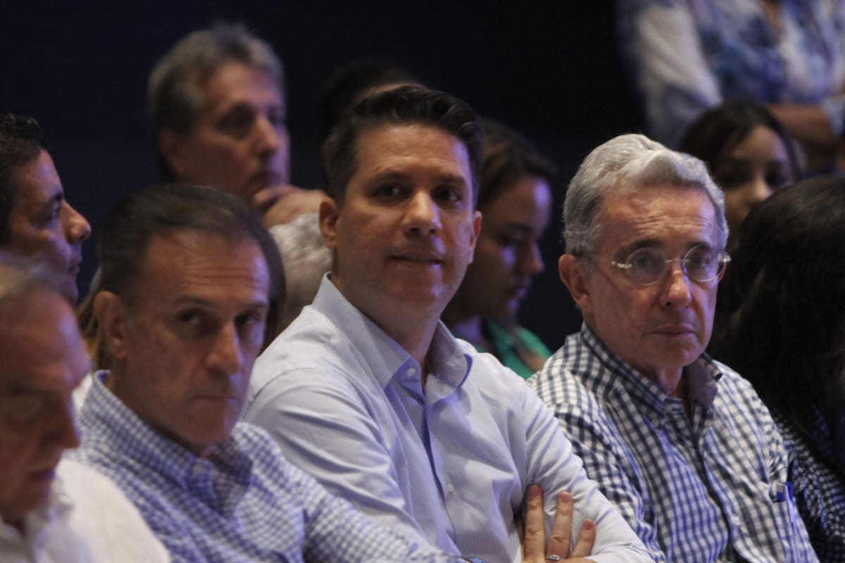 Miguel Arrázola, pastor cristiano de Cartagena, junto al expresidente Álvaro Uribe Vélez. // Foto: Archivo - El Universal.
