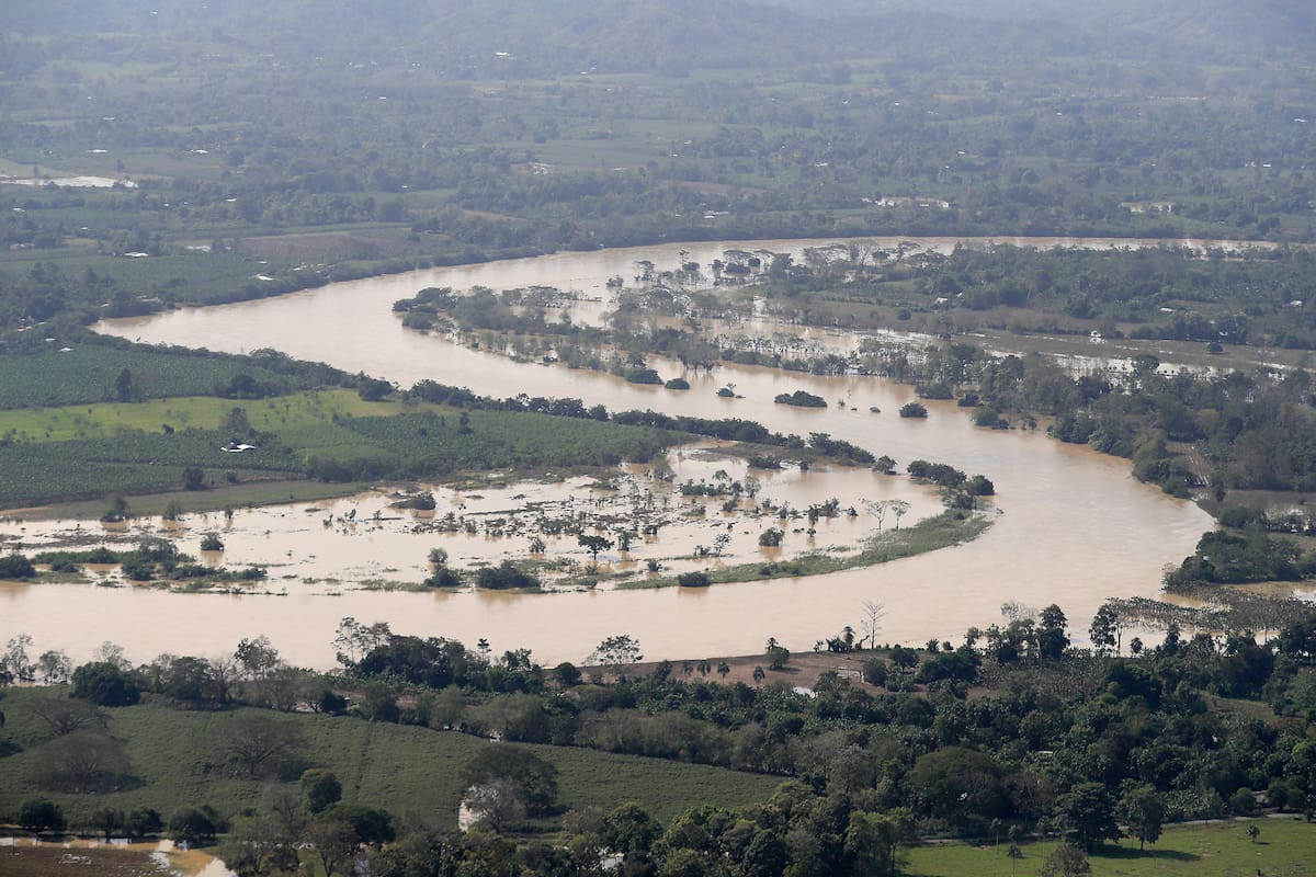 Gobierno evalúa ayuda internacional por crisis en Córdoba
