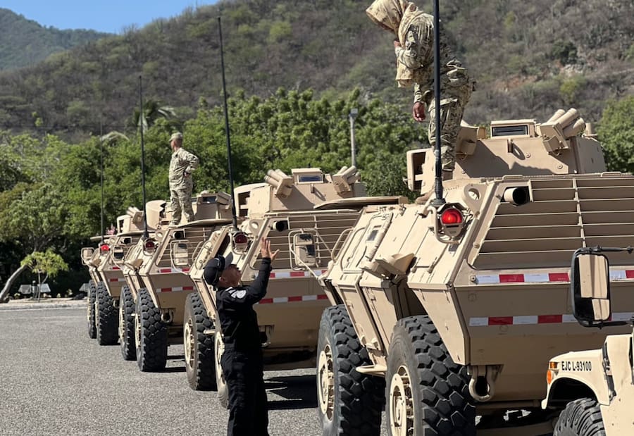 Autodefensas anuncian que el paro armado continuará hasta el viernes