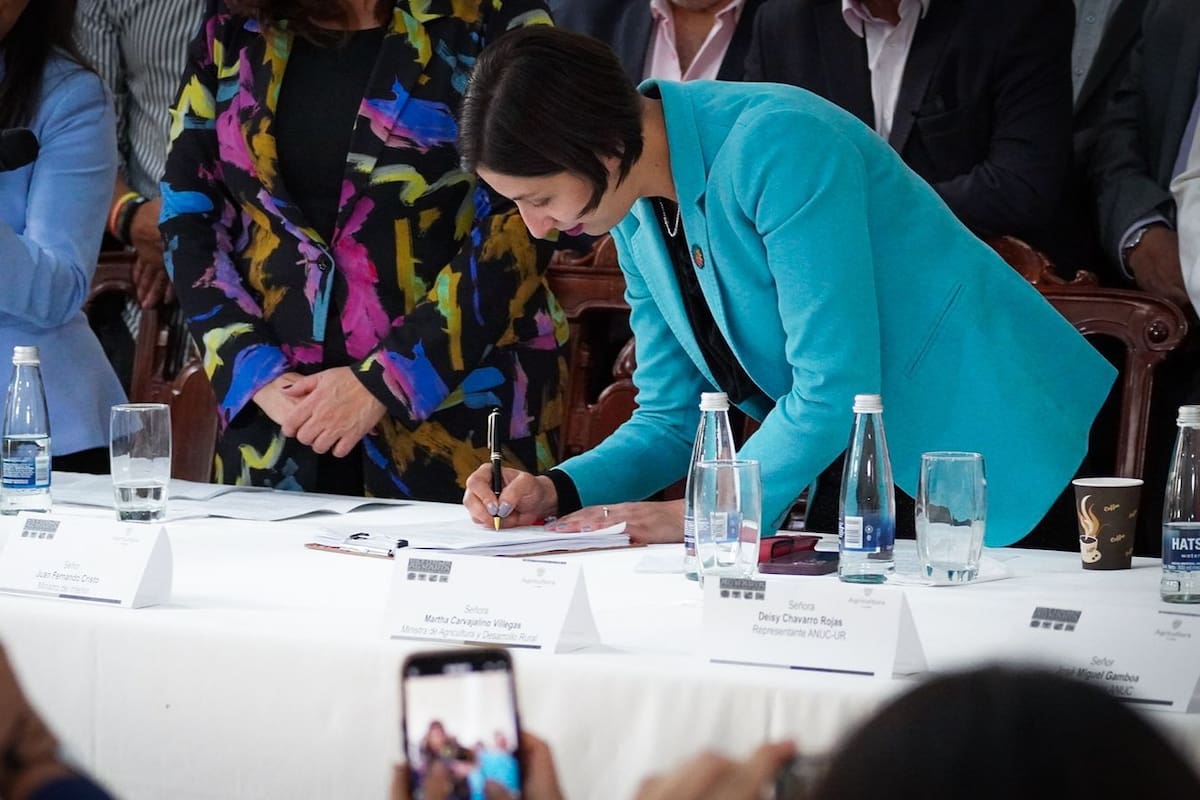Ley Agraria: congresistas advierten ‘expropiación exprés’ tras su radicación