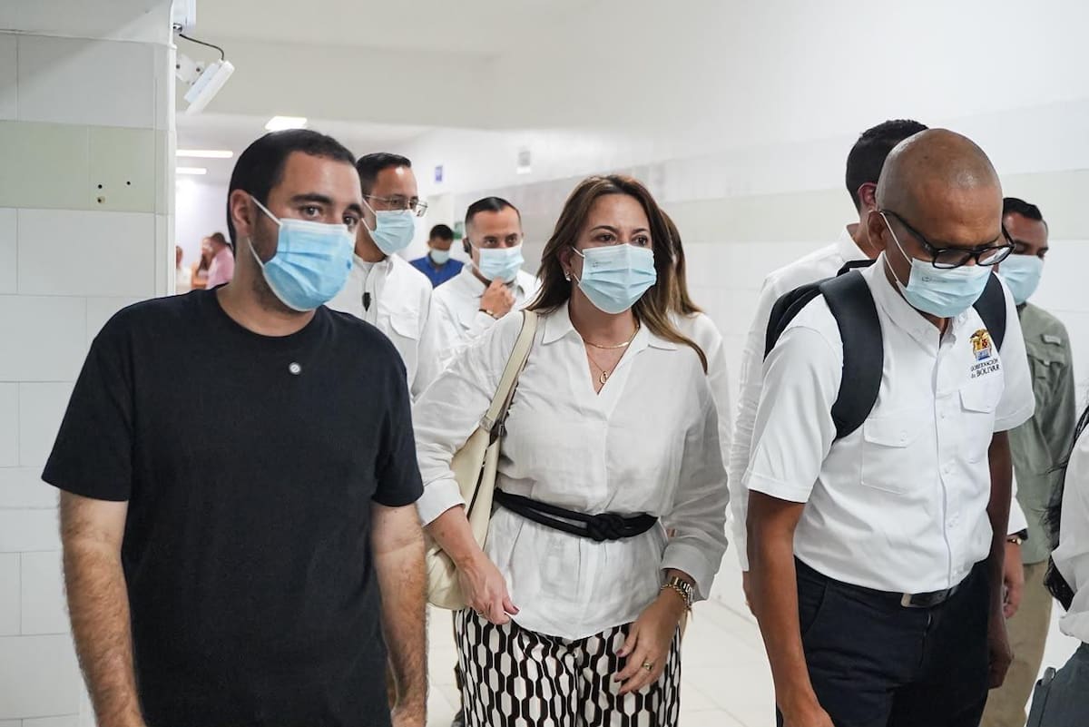 La ministra de Salud Ana María Vesga destacó los avances del HUC // Cortesía: Gobernación de Bolívar.