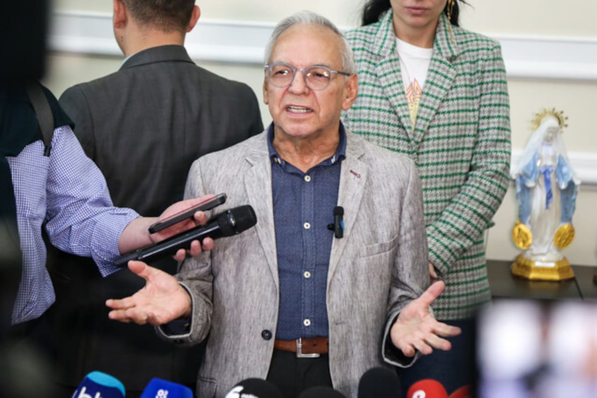 El ministro de Hacienda, Ricardo Bonilla, radicó el proyecto de reforma tributaria en el Congreso. Se buscan $12 billones para financiar el Presupuesto General del 2025.