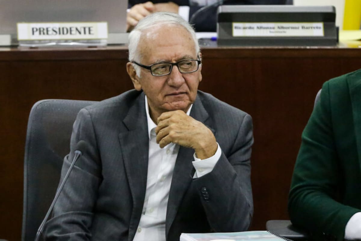 Minsalud aclara postura tras polémica por patria potestad