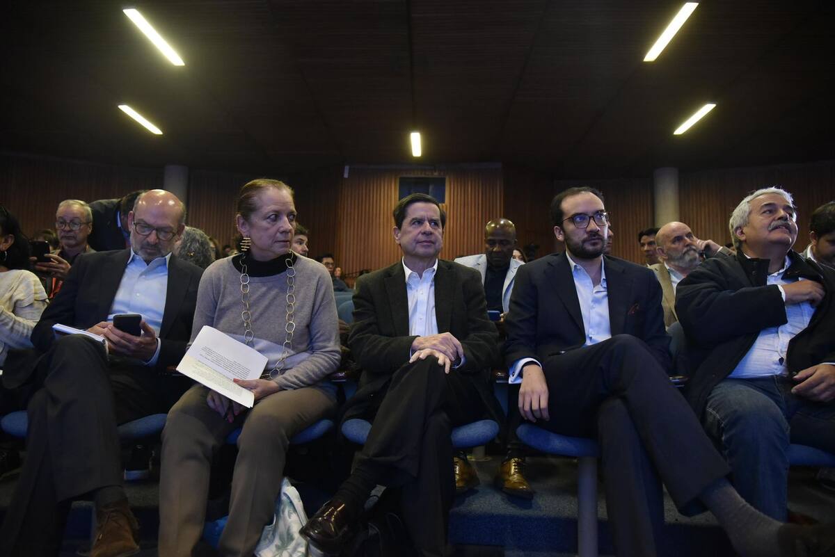El ministro del Interior, Juan Fernando Cristo, tras su primera intervención en el Foro Hacia la construcción del Acuerdo Nacional. // Cortesía