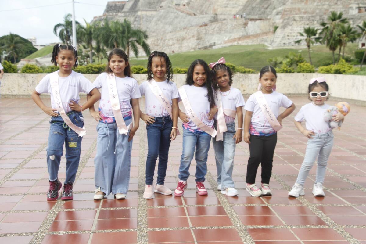 El Reinado Infantil 'Miss Alegría' promueve la educación cultural desde la niñez.// Foto: Zenia Valdelamar- El Universal.