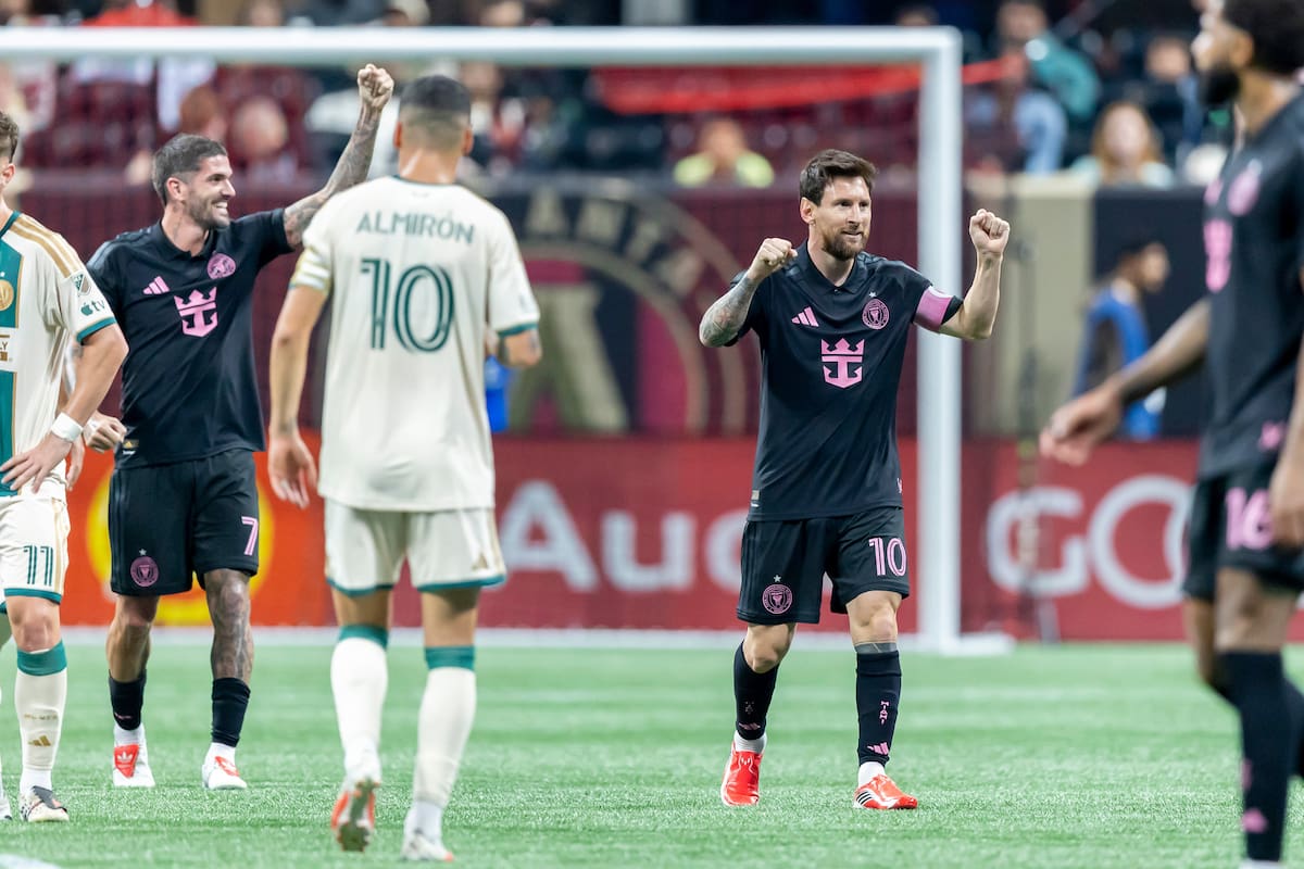 Doblete, triunfo y revancha: el picante cara a cara entre Lionel Messi y un defensor paraguayo
