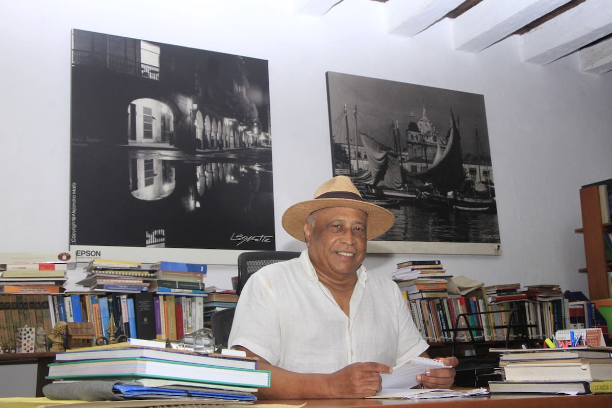 Moisés Álvarez Marín, guardián de la memoria de Cartagena. //Julio Castaño - El Universal.