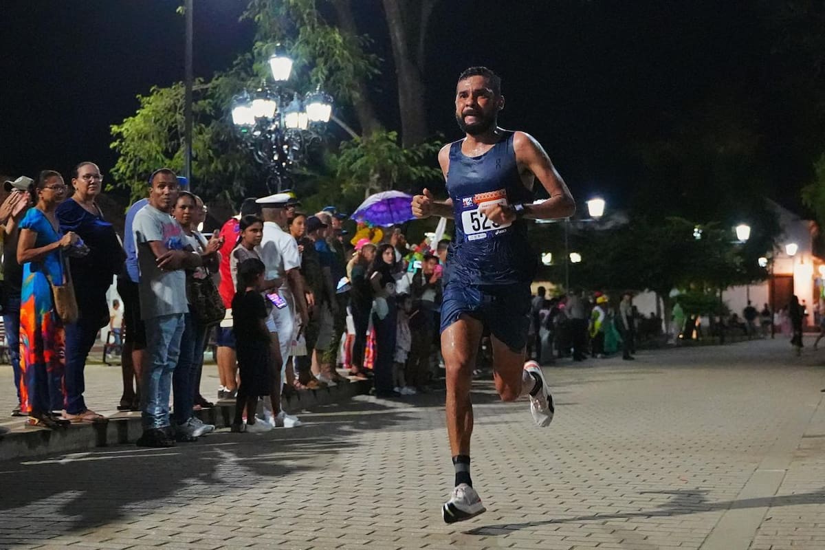 Los atletas se preparan para disfrutar una vez más de esta emocionante carrera. //CORTESÍA IDERBOL
