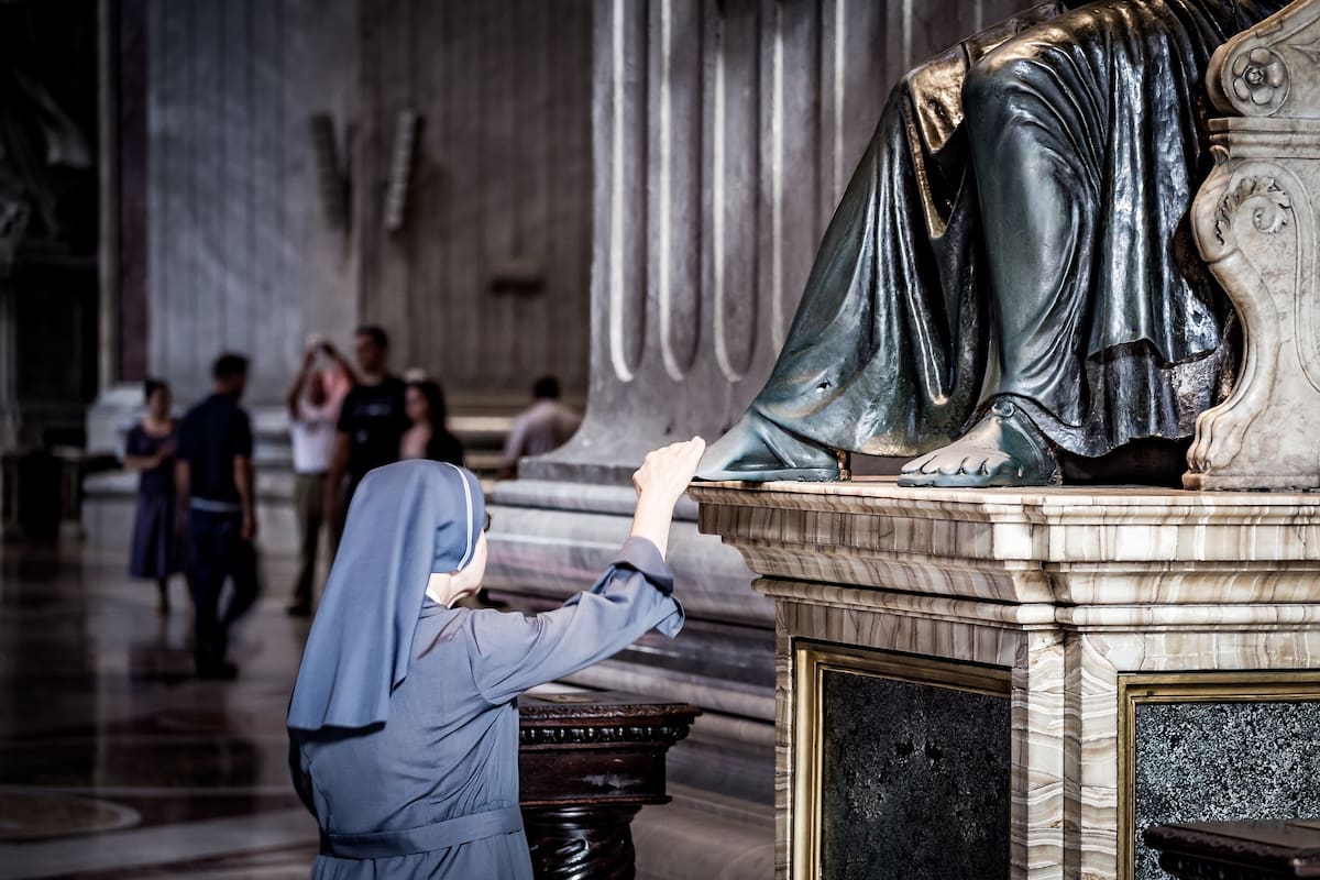 Monja pecadora: el oscuro secreto detrás de una religiosa en Italia