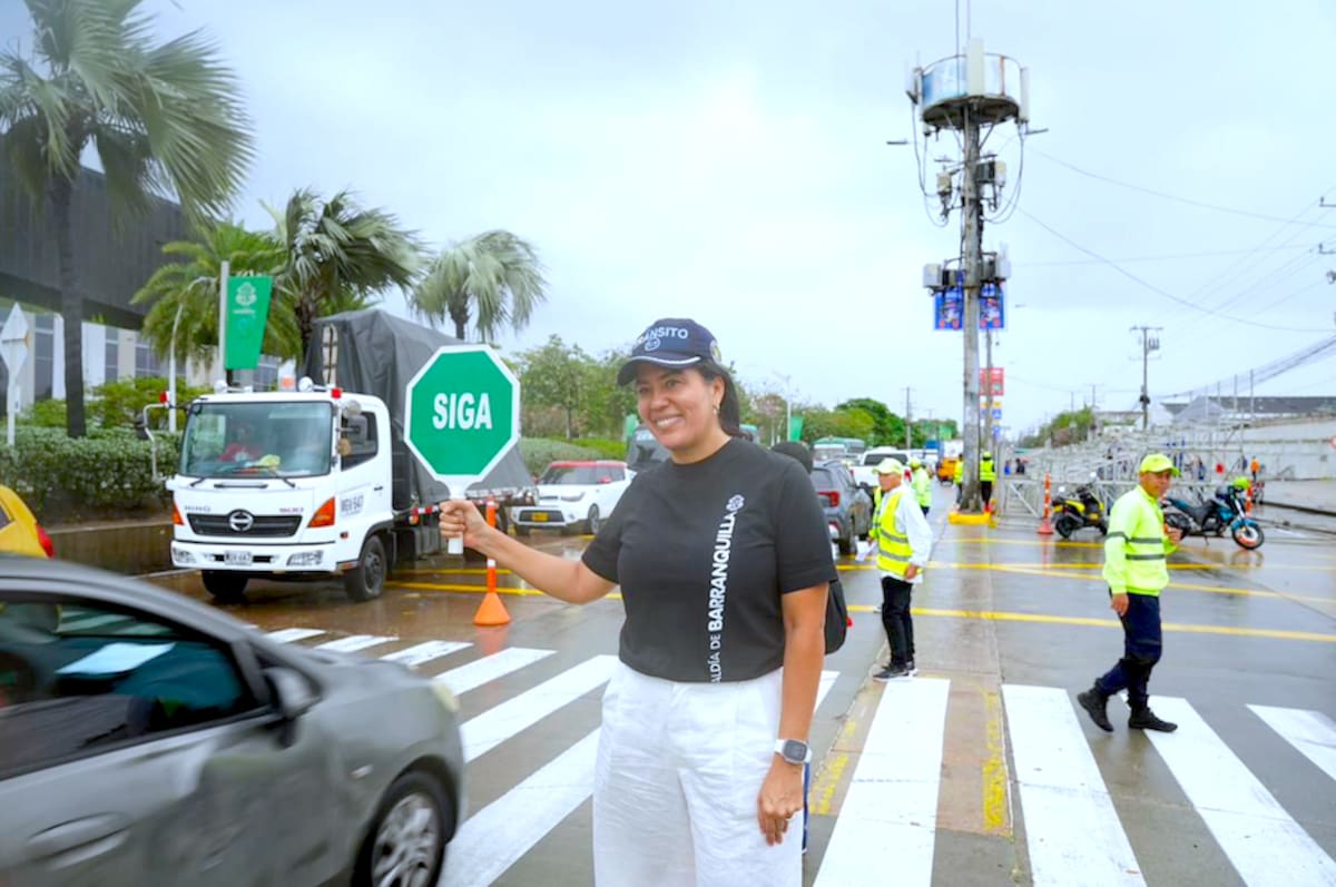 Con el montaje de los palcos en la Vía 40 se presenta pico y placa para los vehículos particulares.//Cortesía Carnaval de Barranquilla.