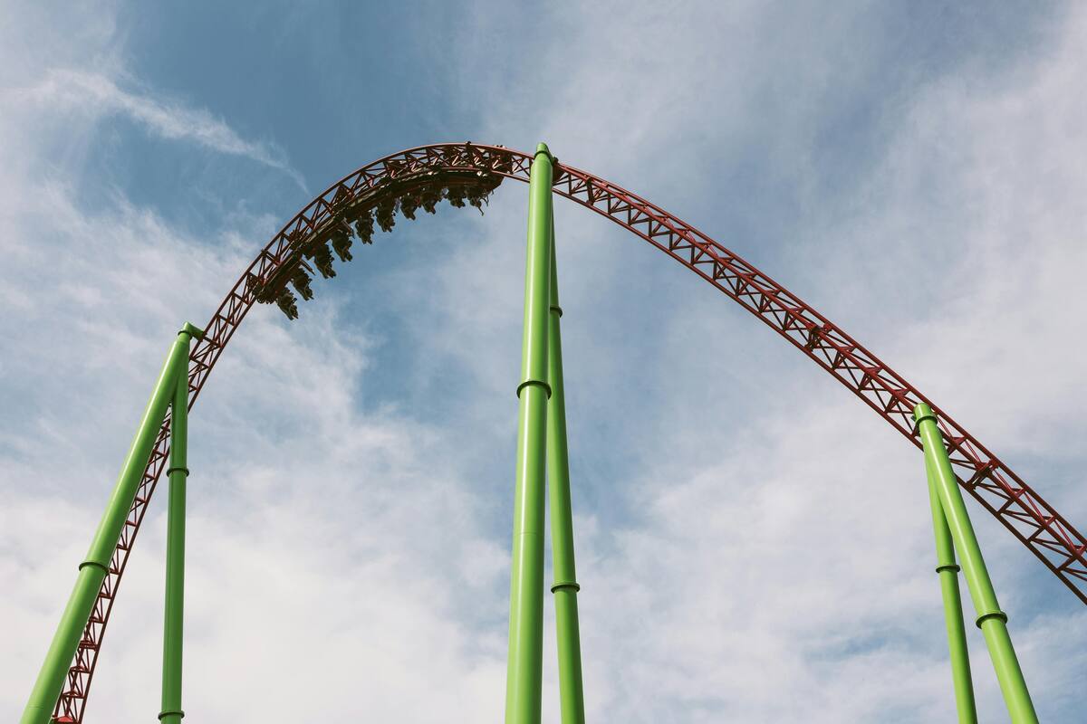 Pánico en montaña rusa más extrema de Estados Unidos por fallas técnicas. // Foto: Pexels.