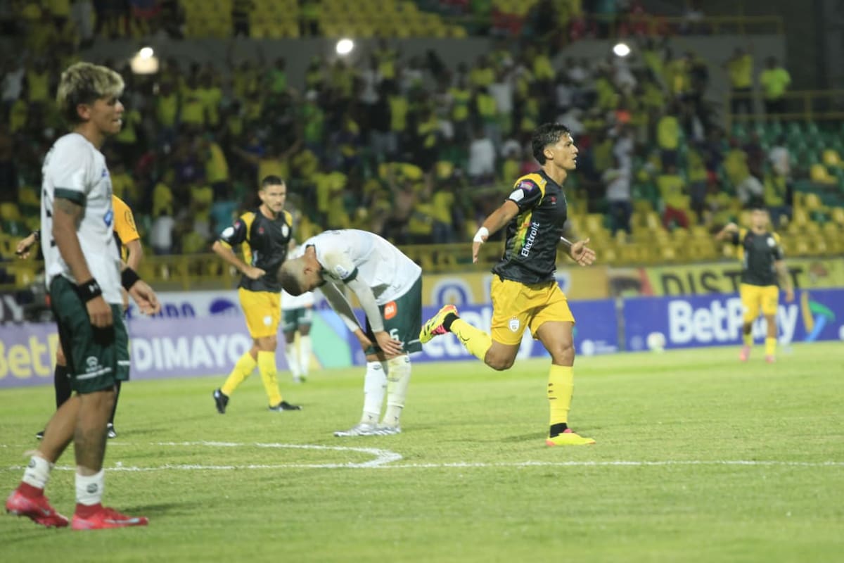 Real Cartagena sonríe en casa gracias a un Fredy Montero ‘matador’
