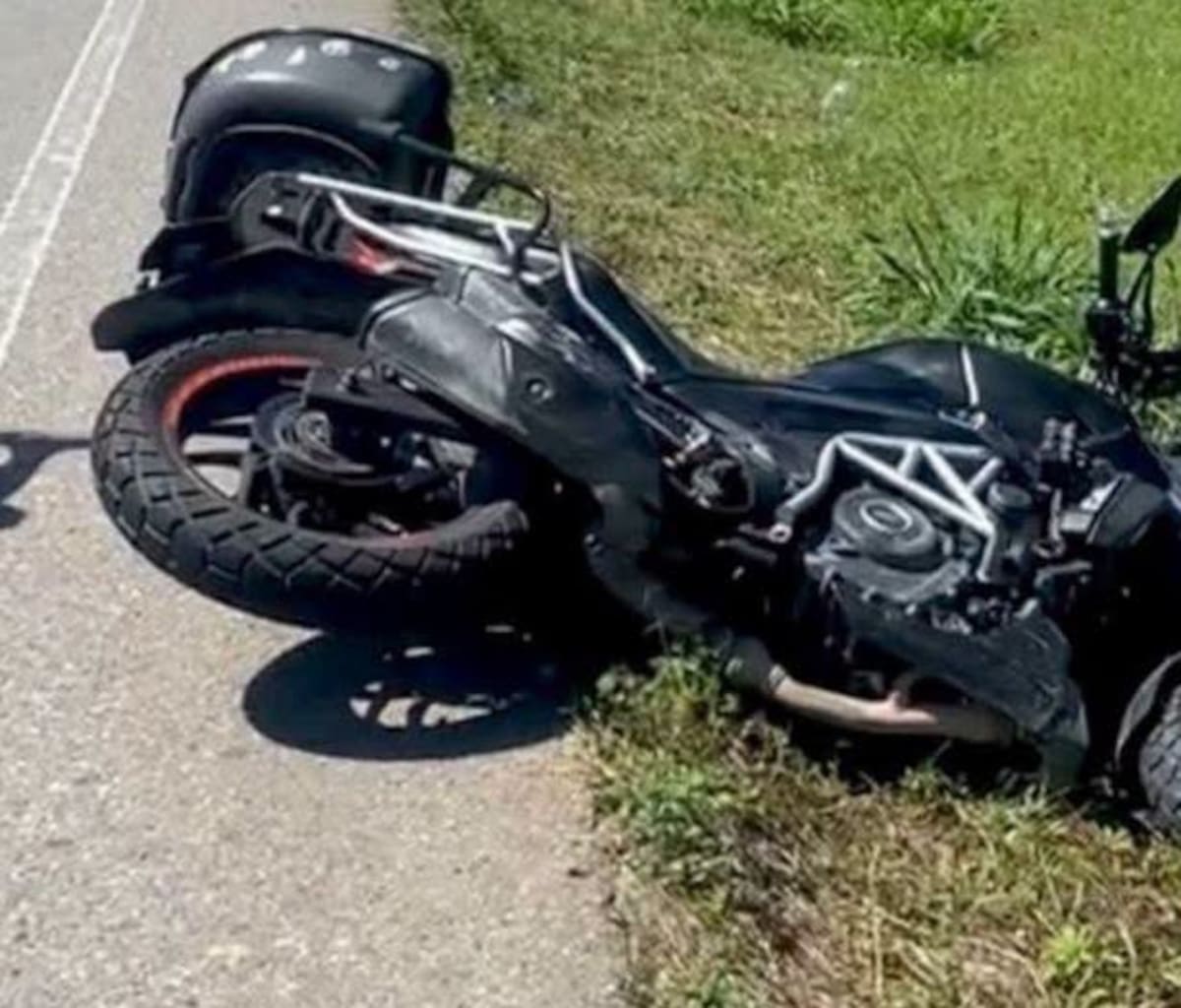 Moto accidentada donde se movilizaba el suboficial Andrés Guerrero.