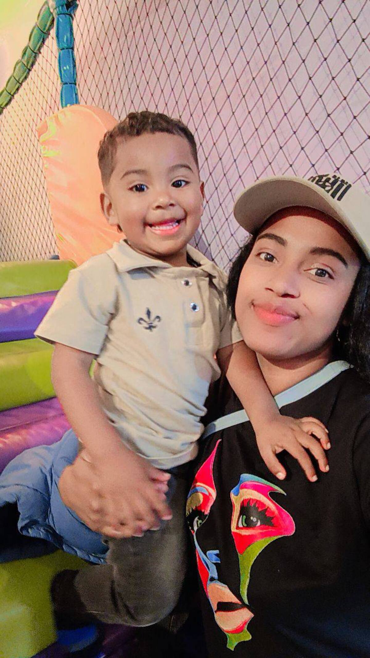 Moto arrolló y mató a mujer y a su hijo en Bogotá.