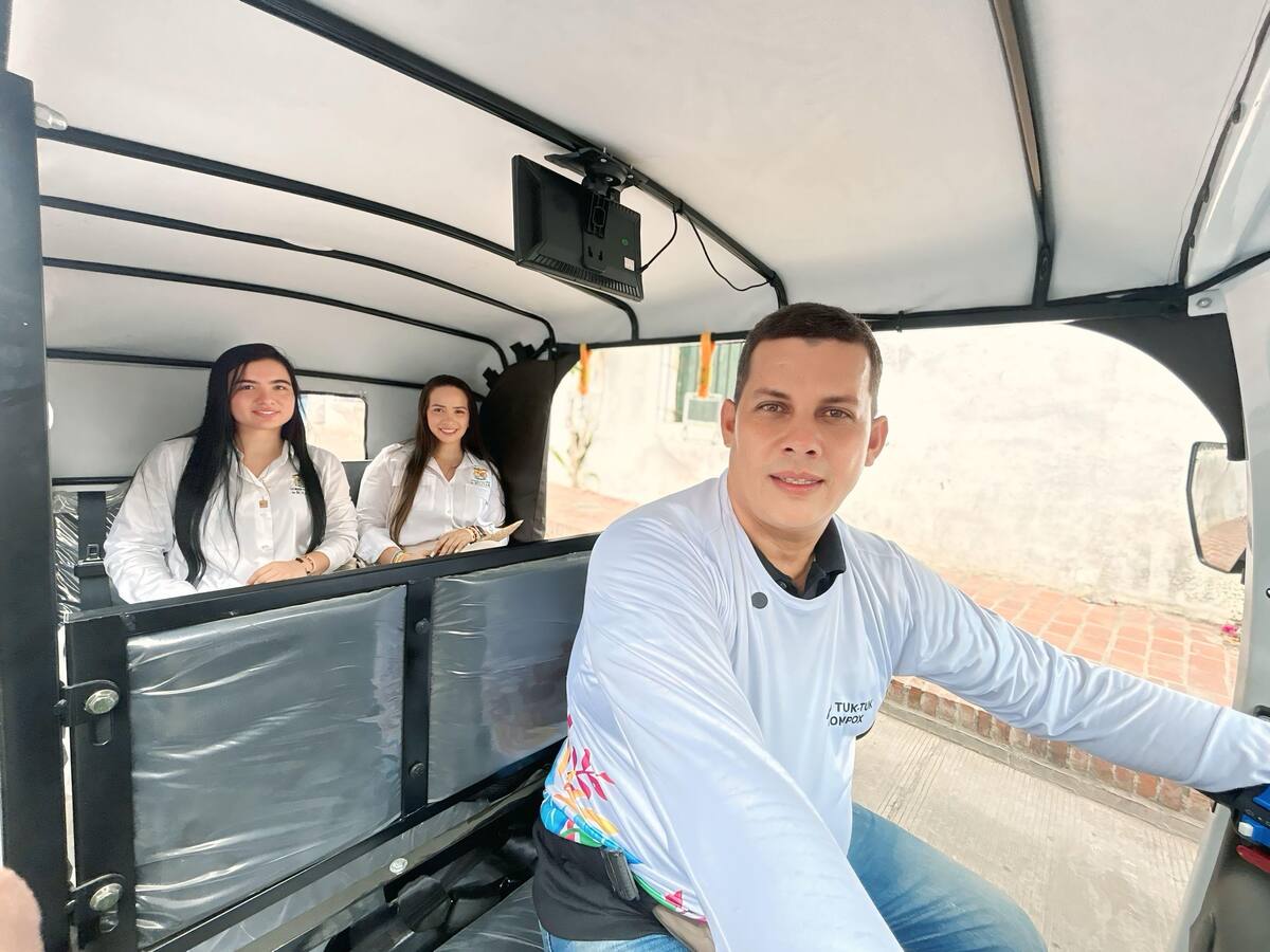 Bolívar recibió motocarros eléctricos. // Foto: cortesía