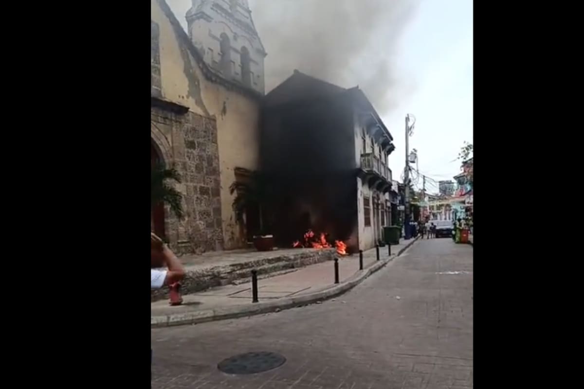 Capturan al hombre que quemó tres motos en la calle de la Media Luna, en Getsemaní