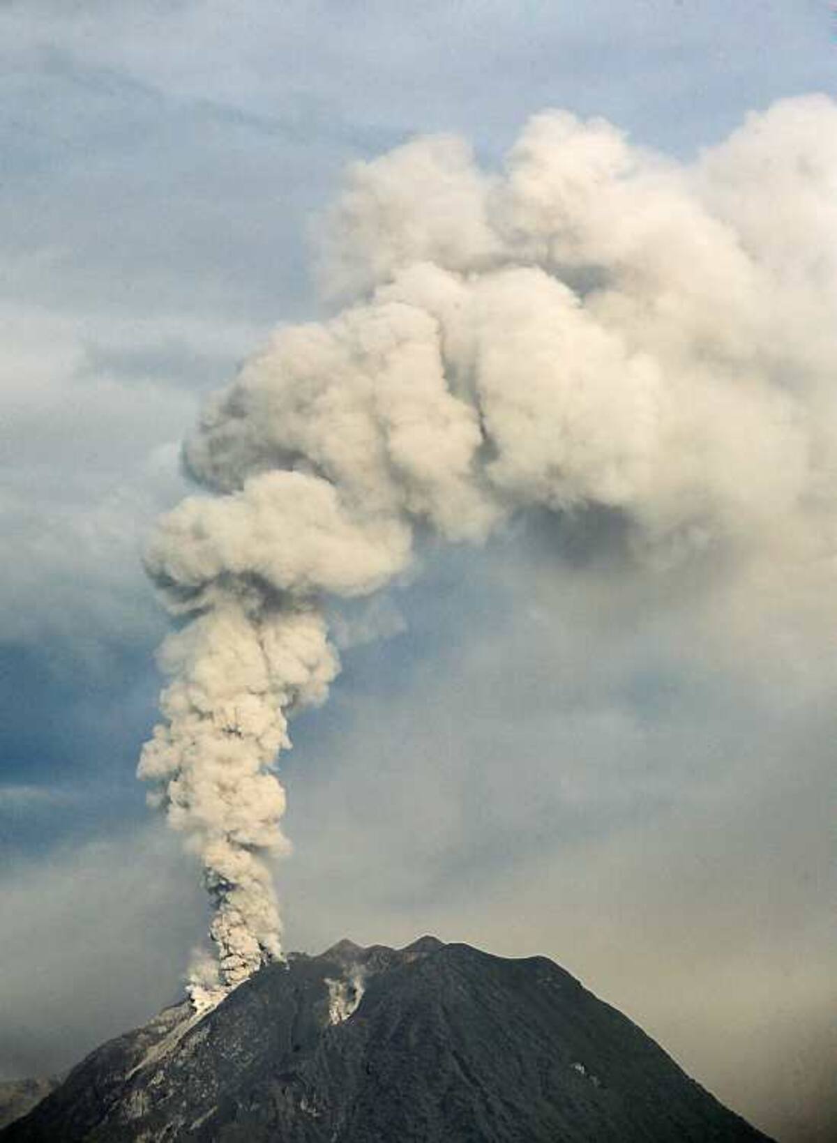 El último registro de erupción se registró en 1991 AP