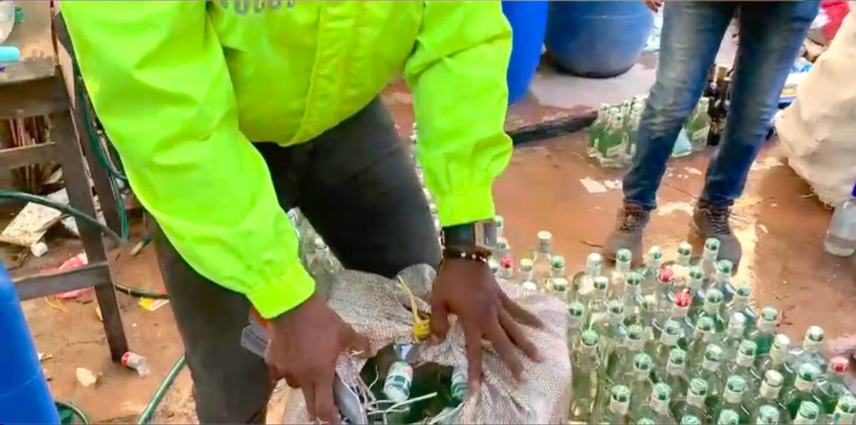 En Barranquilla murieron este año 12 personas por la ingesta de licor adulterado.//Cortesía Policía Mebar.
