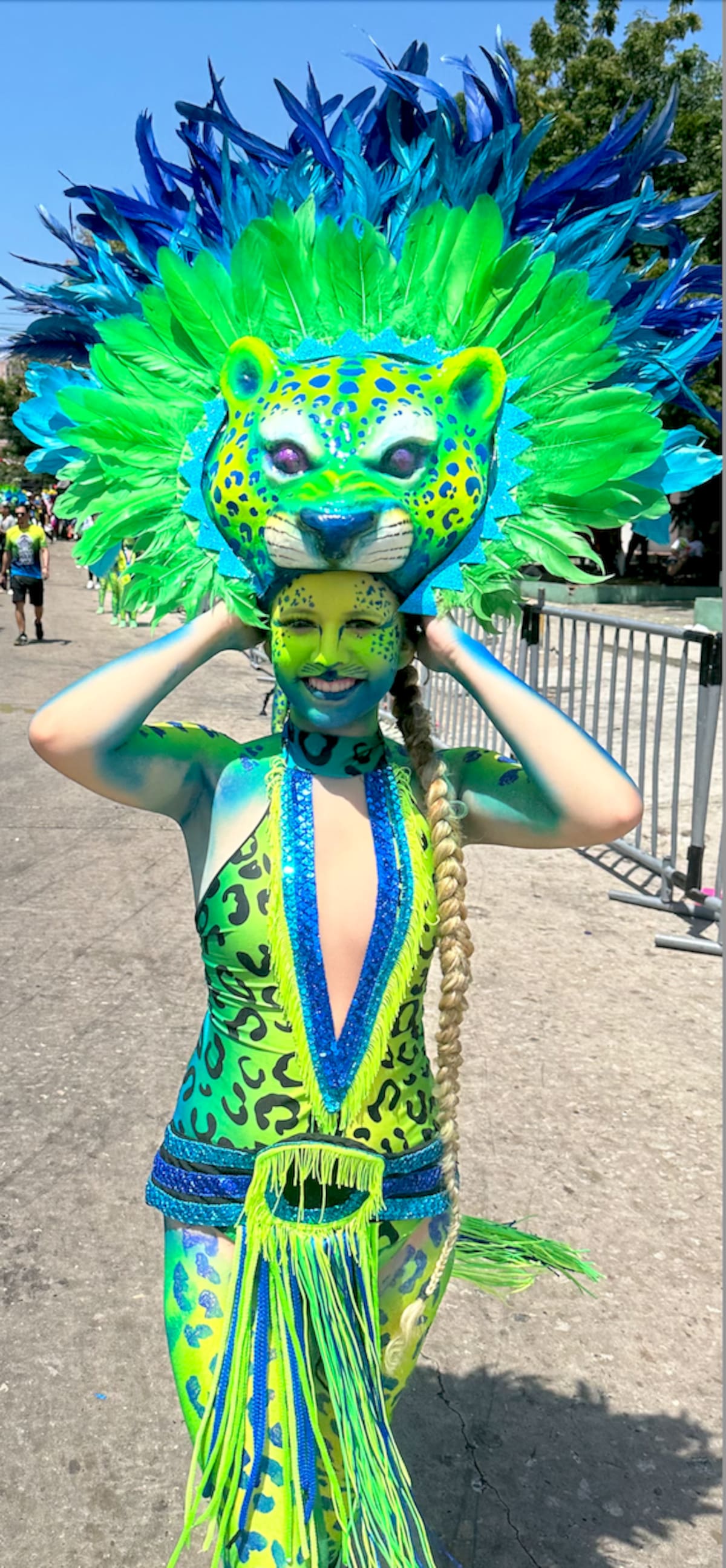 Una disfrazada de tigresa, durante el desfile del Carnaval de los Niños este domingo en Barranquilla.//Juan M. Cantillo-El Universal.