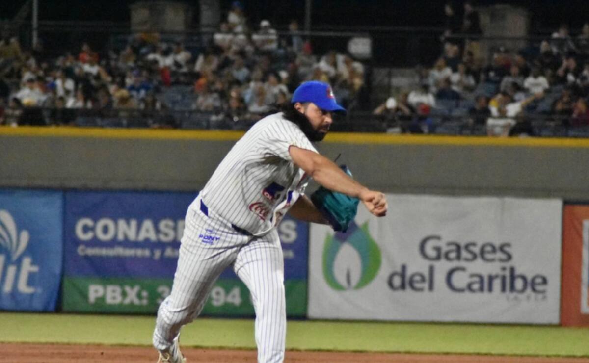 El barranquillero Nabil Crismatt, será el lanzador abridor de la novena de Caimanes.//@caimanesLPB.