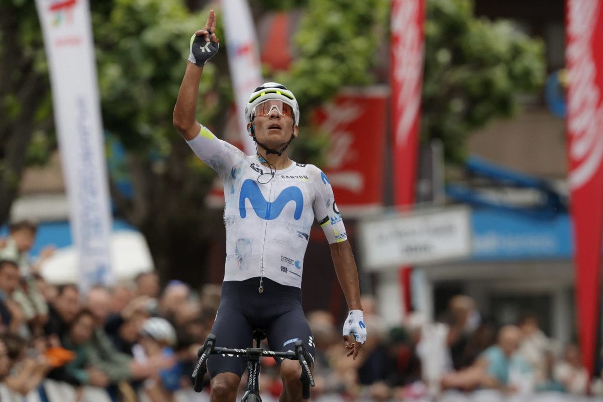 Nairo Quintana gana en Asturias y dedica su triunfo en un día de luto para el ciclismo colombiano